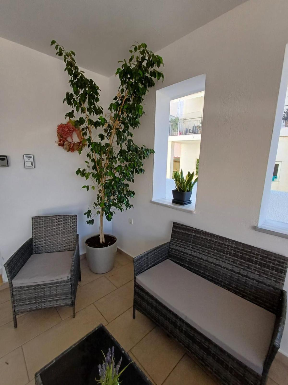 Luxury Apartment Амаринтос Екстериор снимка