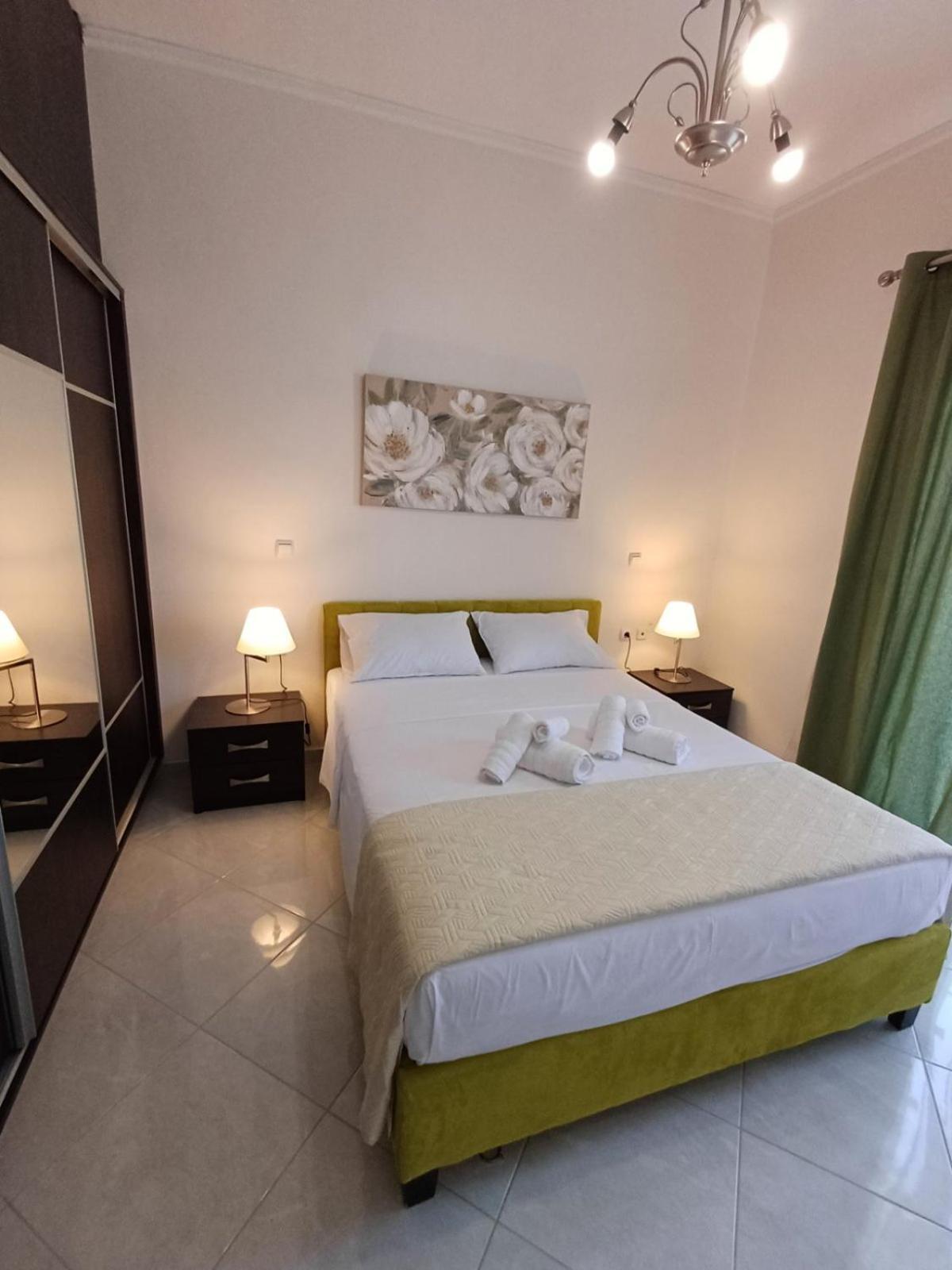 Luxury Apartment Амаринтос Екстериор снимка